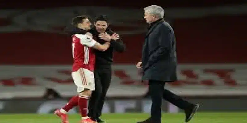 球员价值下滑与俱乐部财务担忧- 开云体育