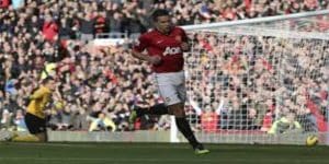 范佩西回归：温情时刻与球迷掌声—开云体育视角- 开云体育